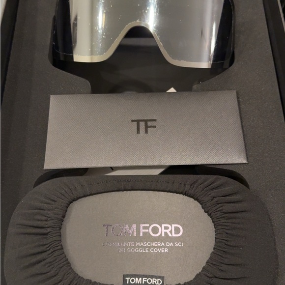 100% authentic TOM FORD ski goggles - Picture 6 of 7
